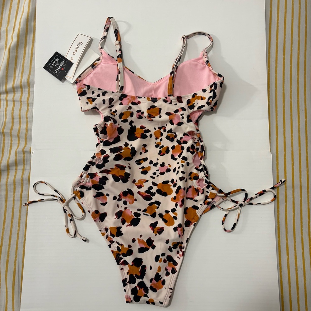 Hula Honey Women's One Piece Swimsuit Pink Animal Print Lace Up Side Deep V Smal - Picture 5 of 9